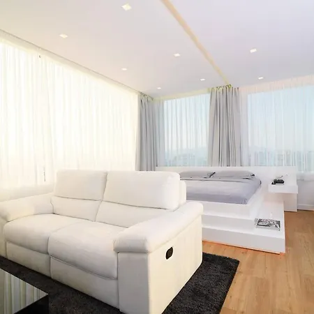 Central Majestic Penthouse In The Heart Of 