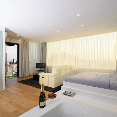 Central Majestic Penthouse In The Heart Of 